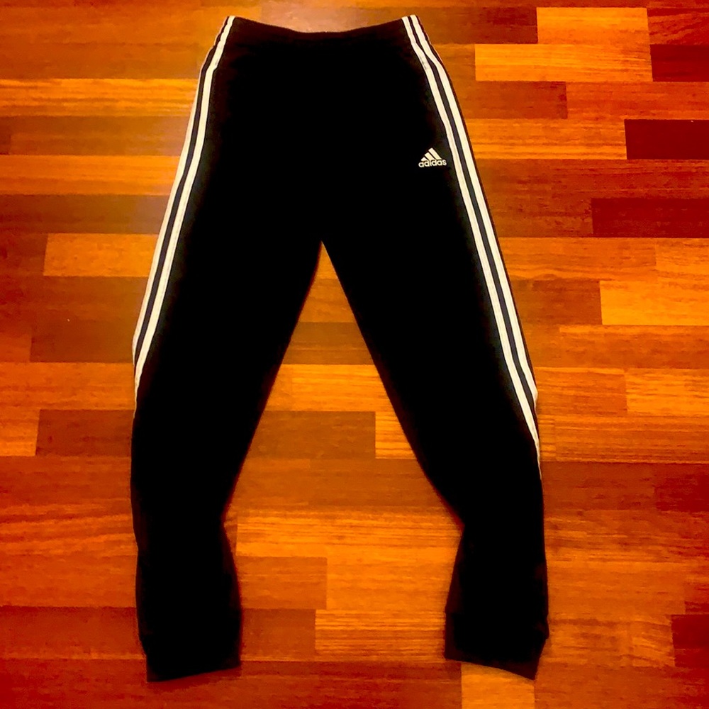 Adidas women’s size small unisex joggers